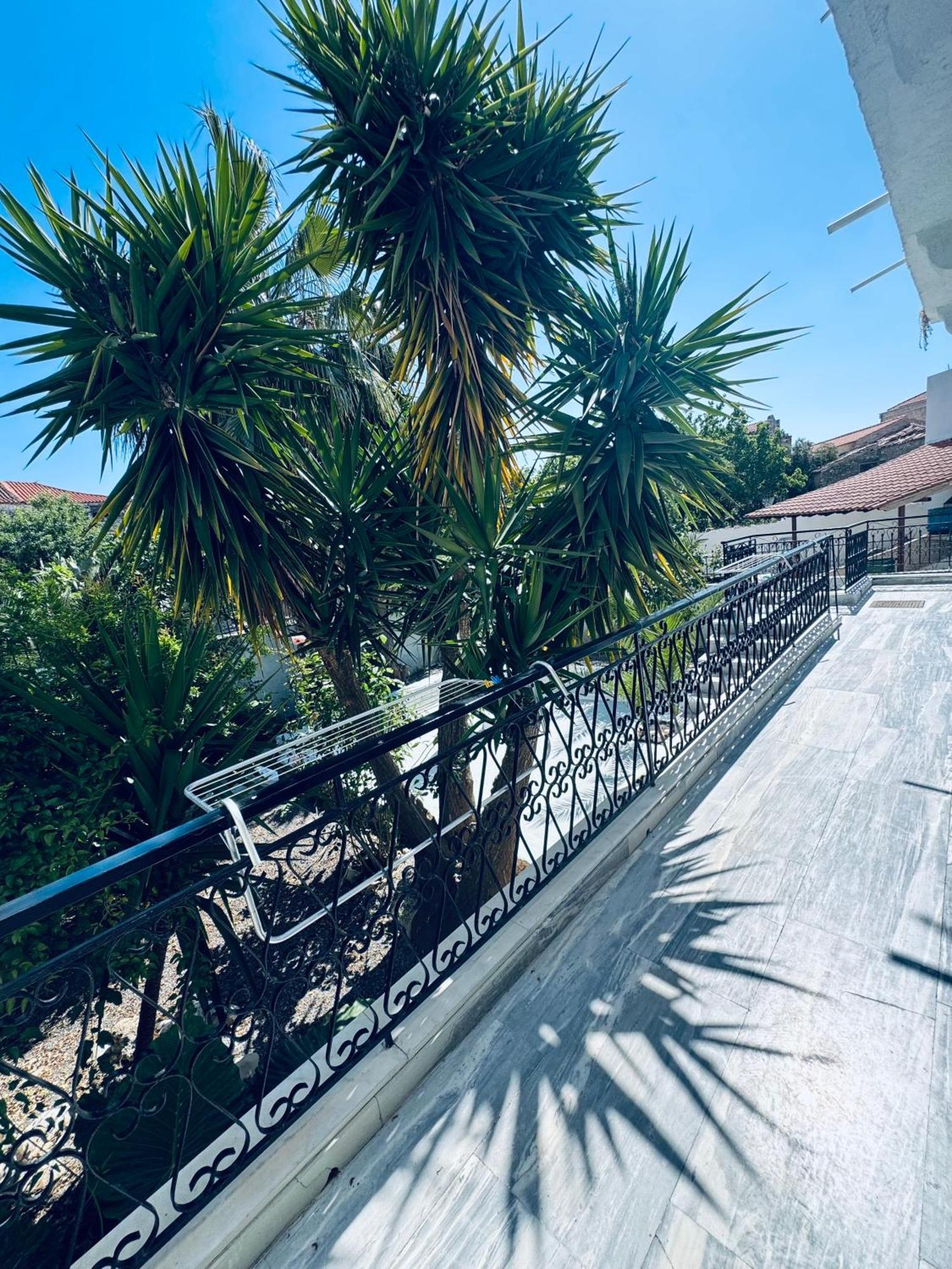 Mani Spot Hotel Areópolisz Kültér fotó