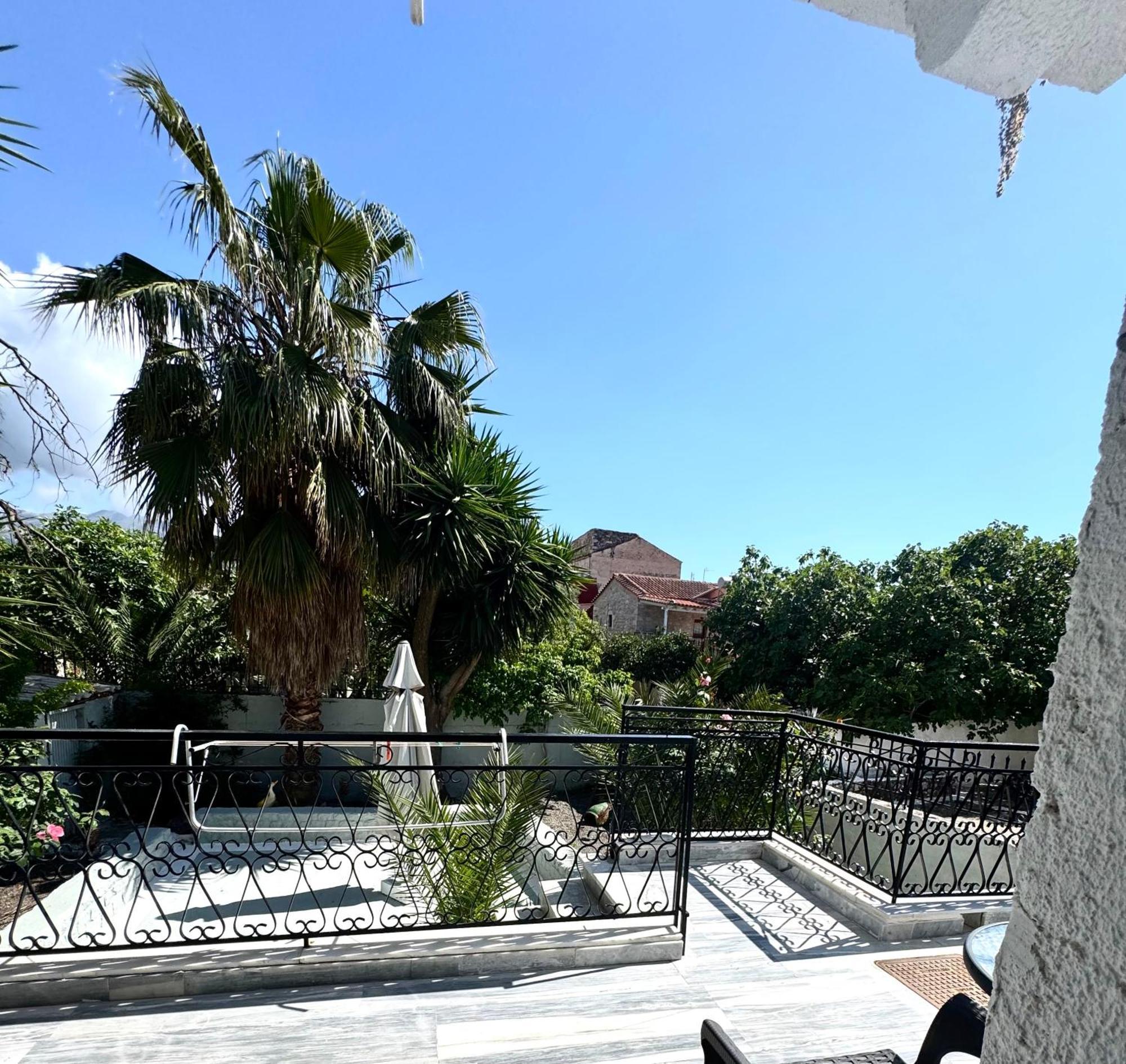 Mani Spot Hotel Areópolisz Kültér fotó